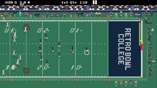 Screenshot Retro Bowl College Mod APK