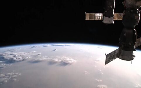 Screenshot ISS Live Now: Live Earth View Mod APK